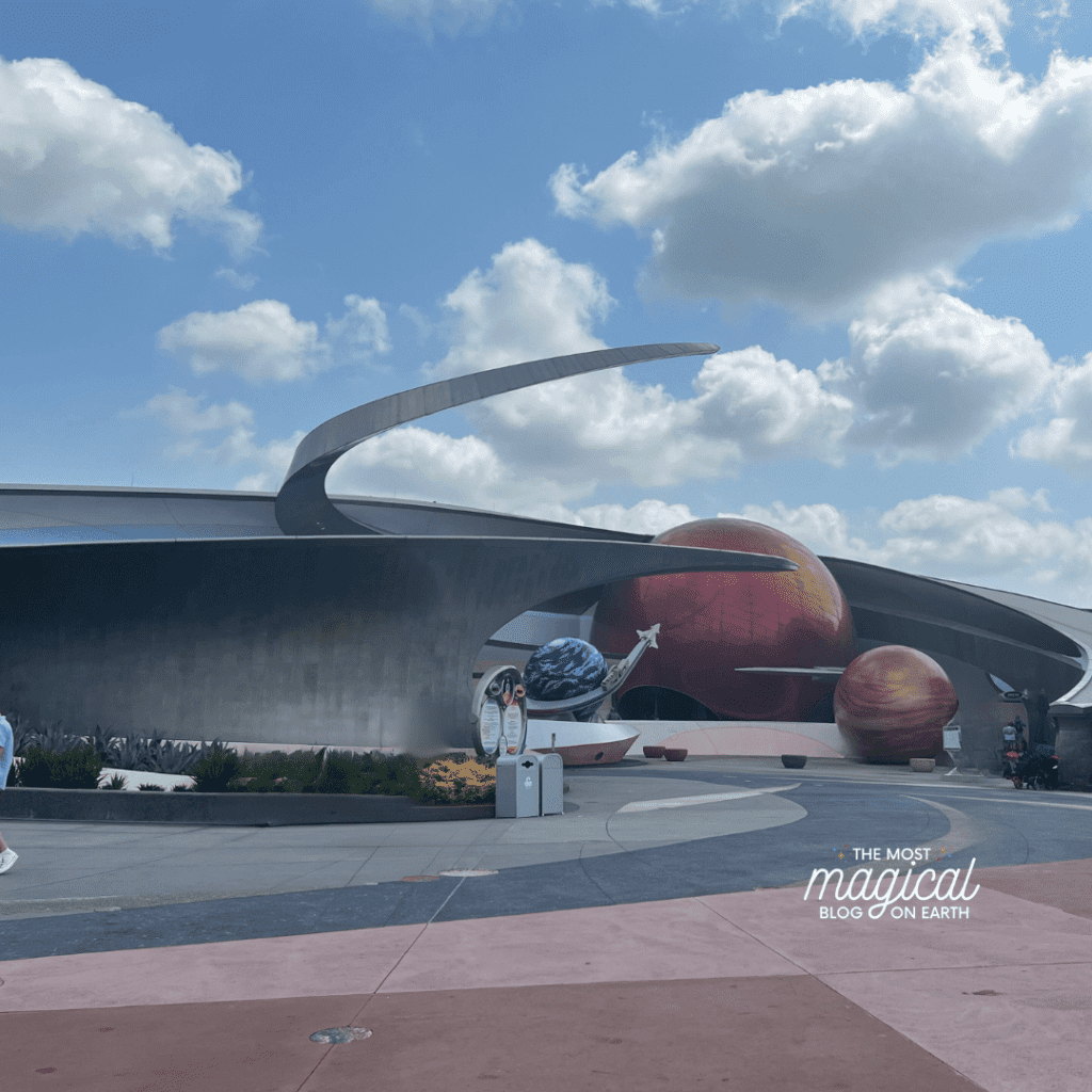 decorative image, outdoor of mission space